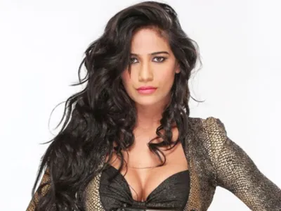 Poonam Pandey on social media that she is alive and has not of cervical cancer.